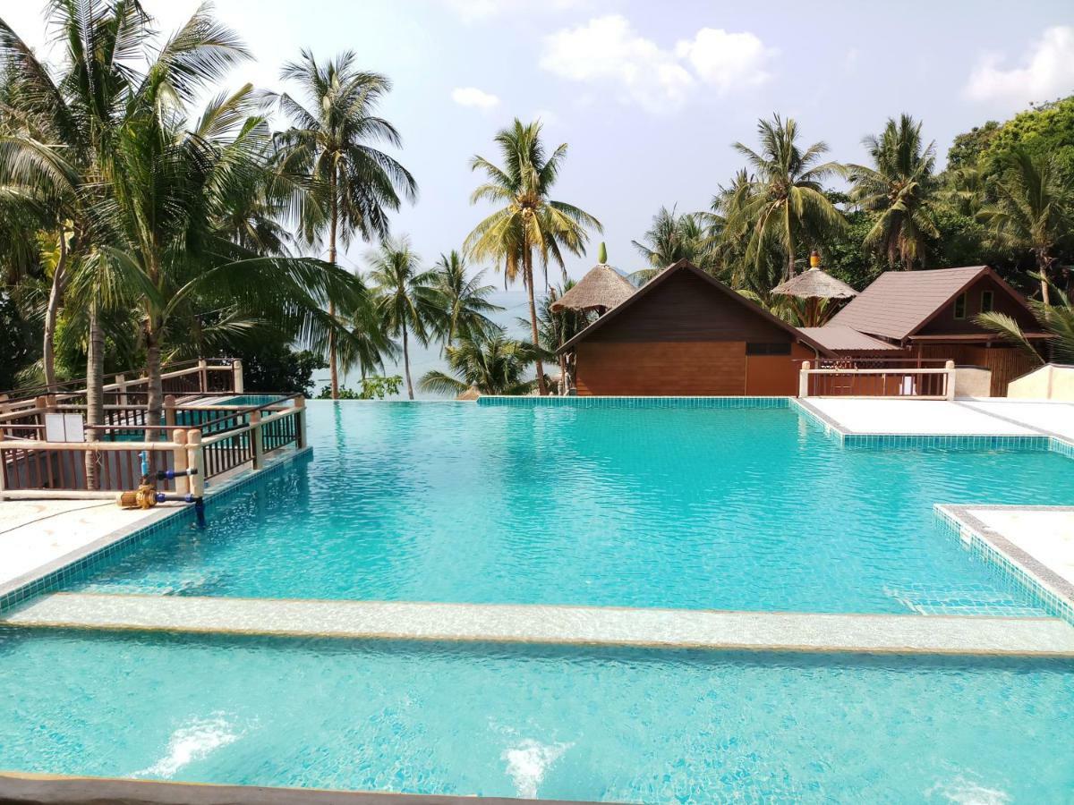 Resort Charm Churee Village 3*