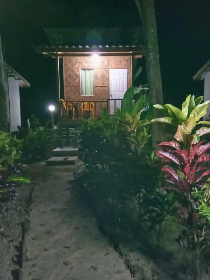 Lanta Maikeaw Koh Lanta