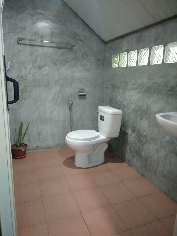 Lanta Valom Buri Chalet