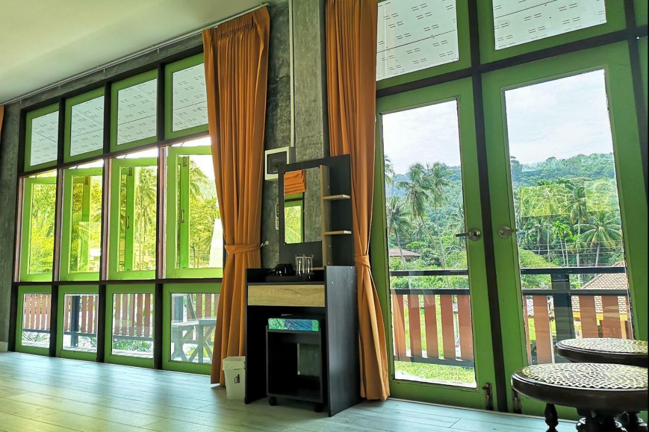Guest house Tonmai Suites 2*