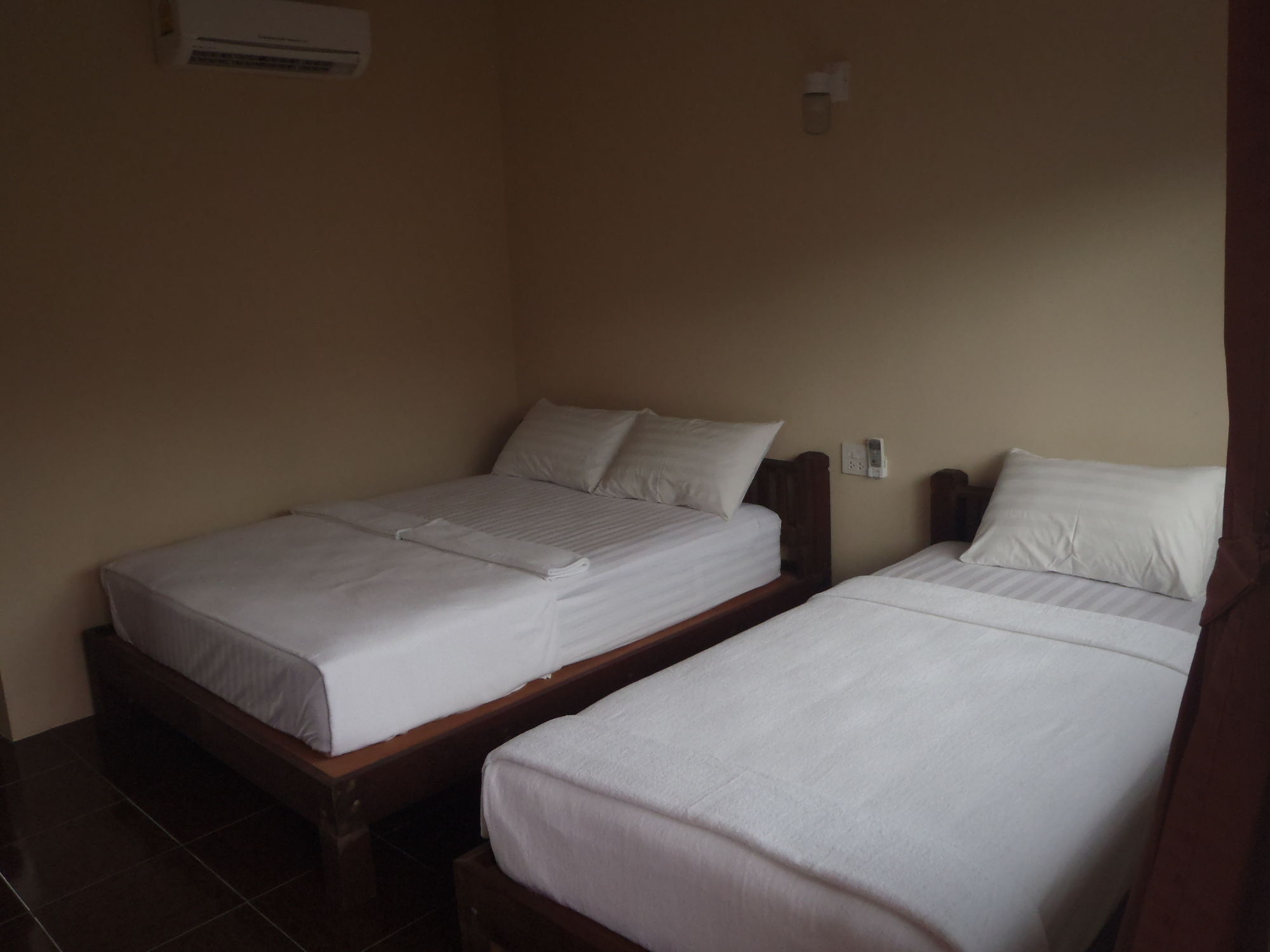 Silver Sands Hotel