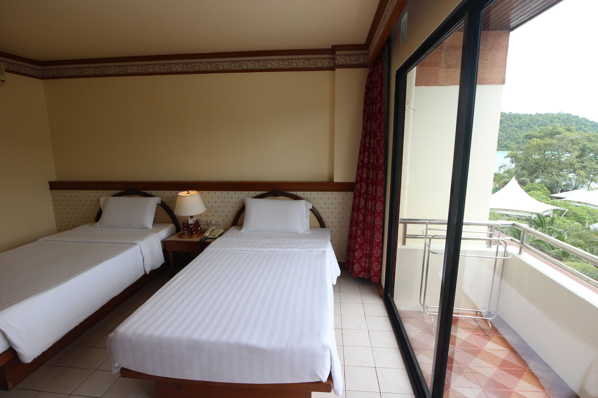 Phi Phi Hotel 3*