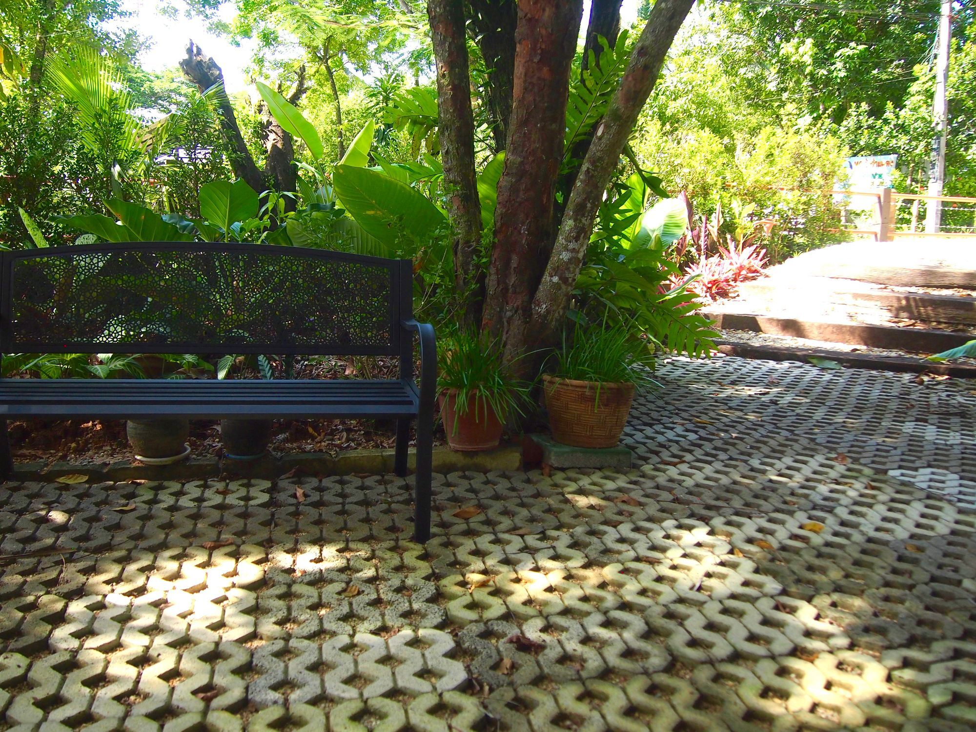 Resort At Bangsak Khao Lak