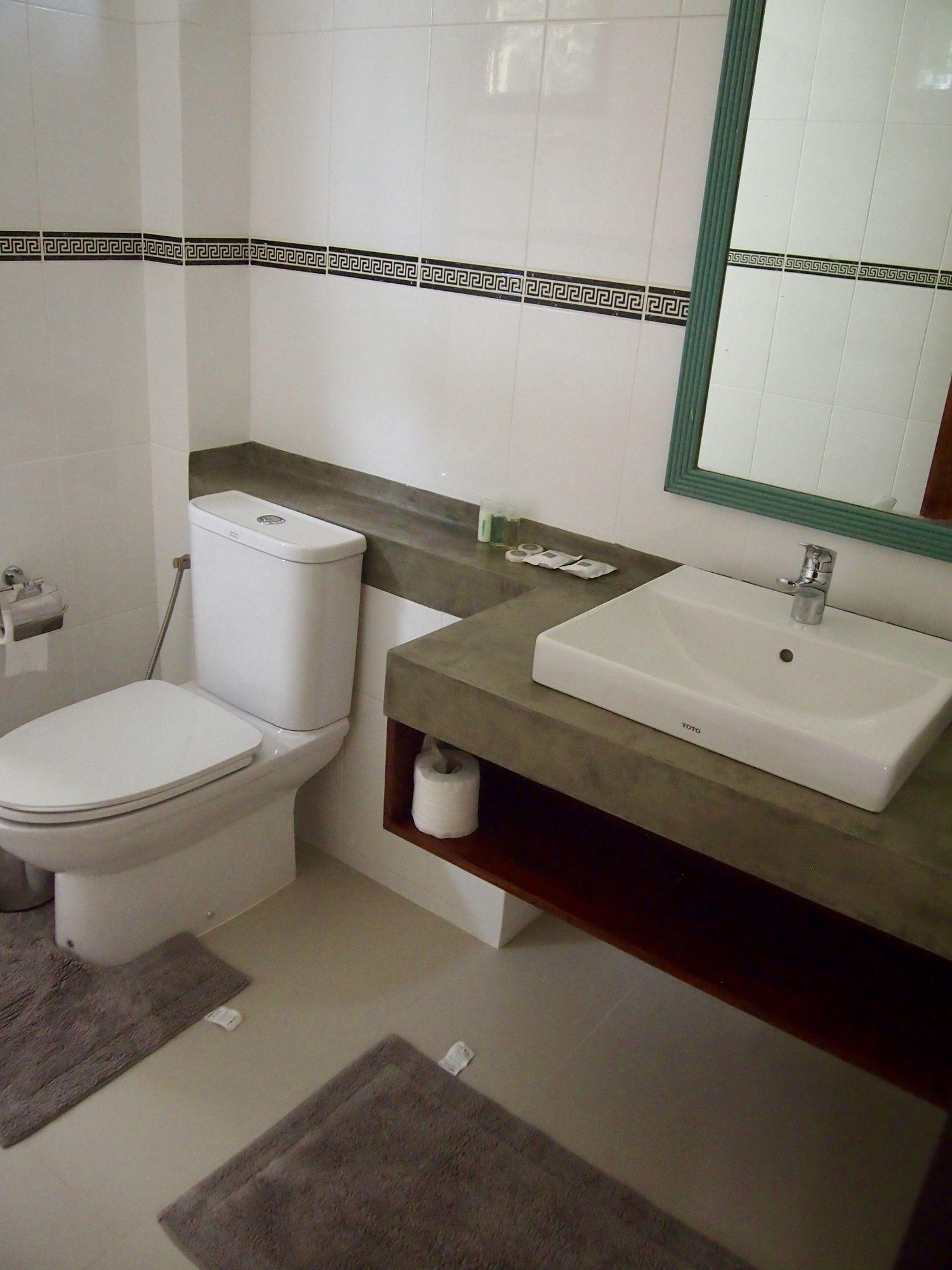 Resort At Bangsak Khao Lak