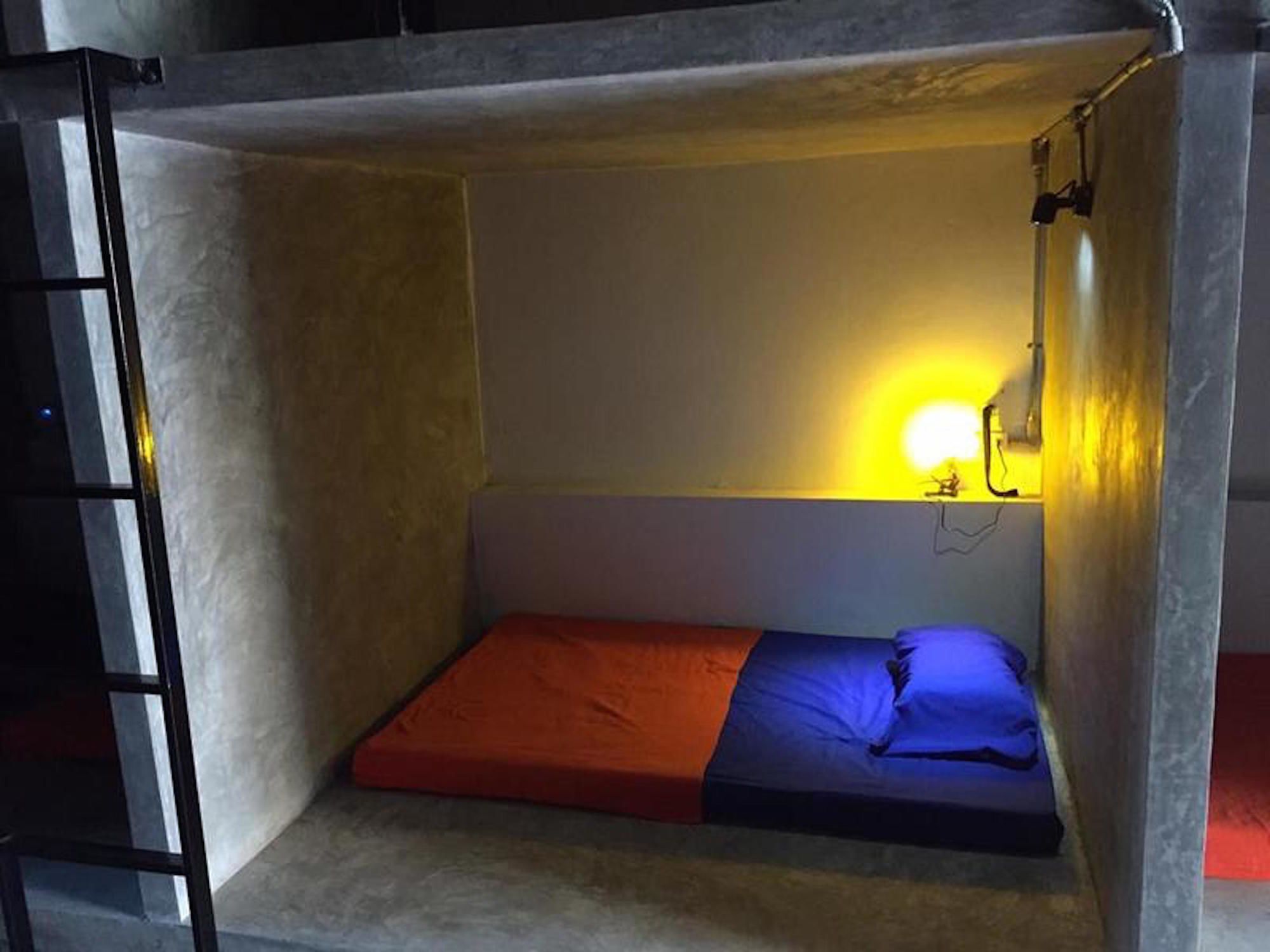 Hostel 8 Homestel *