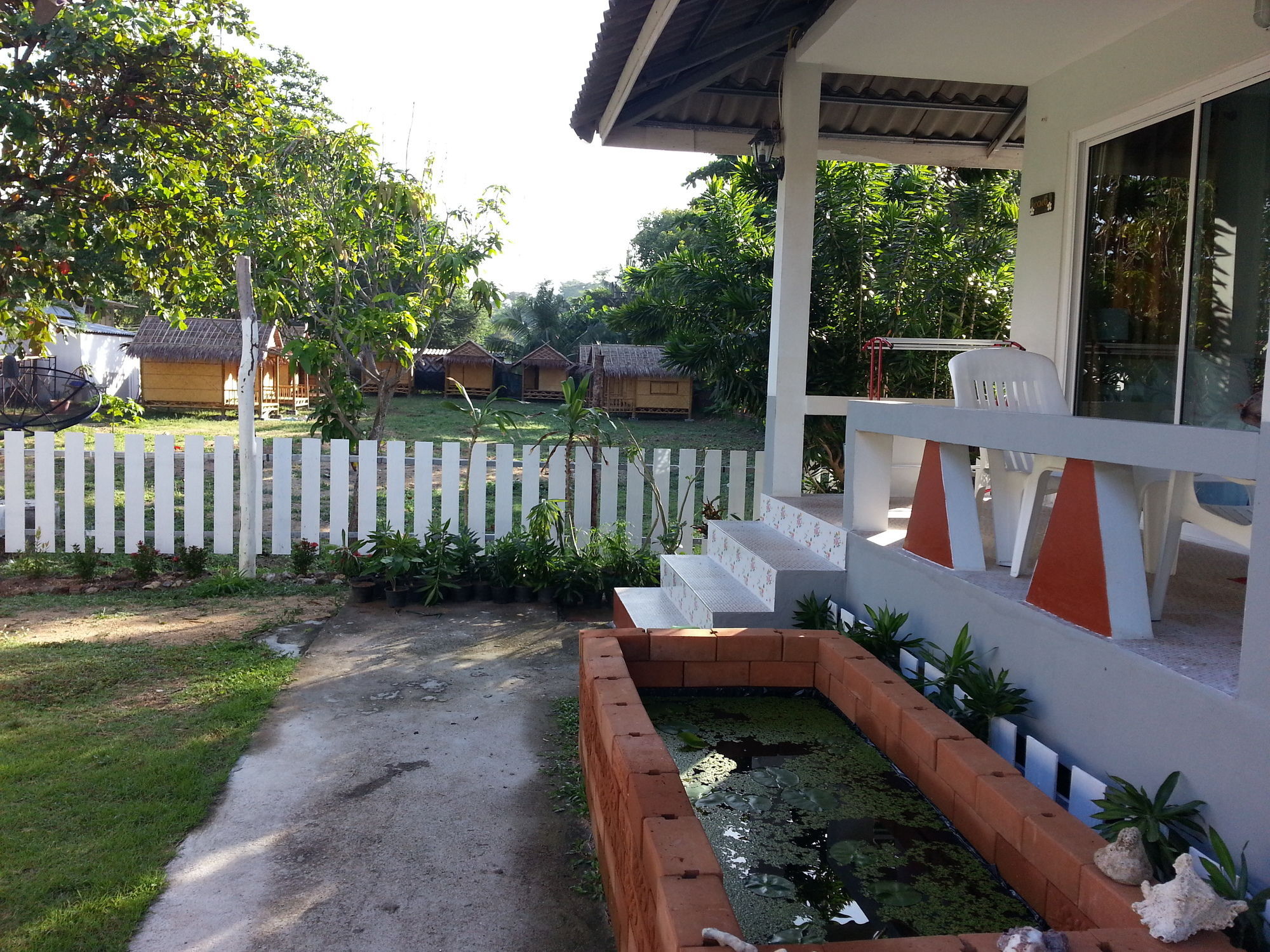 Lanta A&j Klong Khong Beach