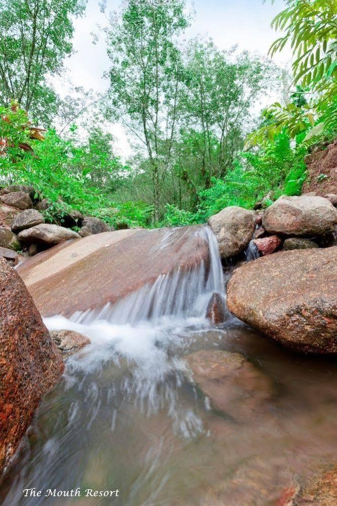 The Mouth - Sha Extra Khao Lak