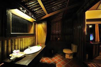 Chunut House *