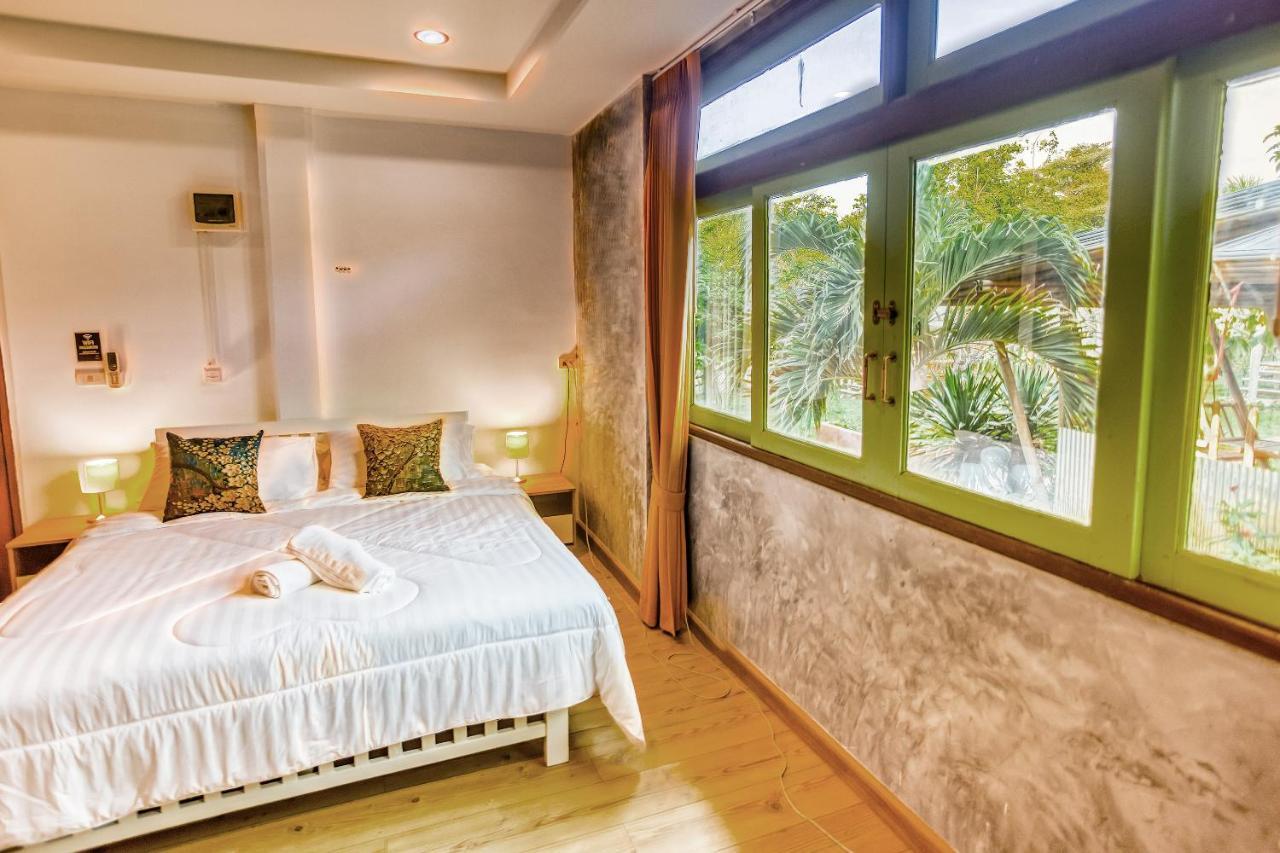 Tonmai Suites Guest house 2*