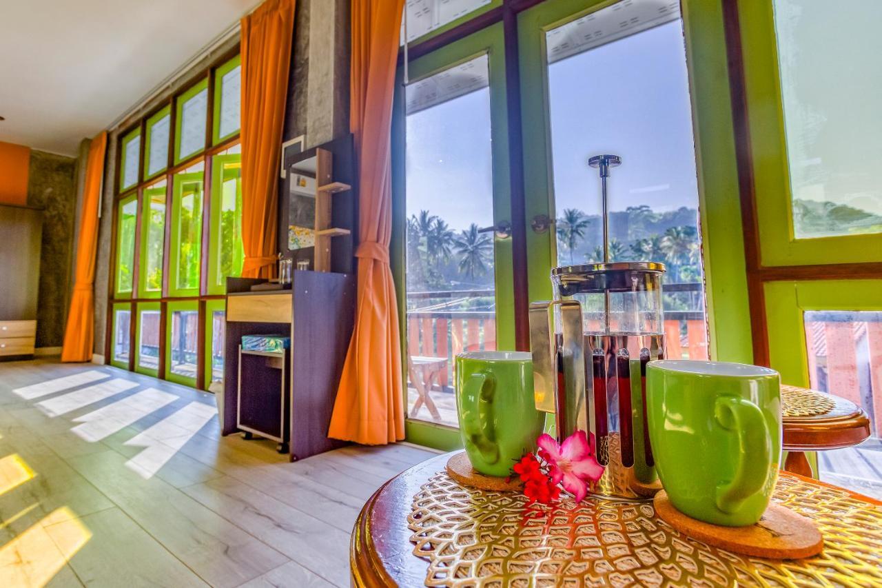 Tonmai Suites Guest house