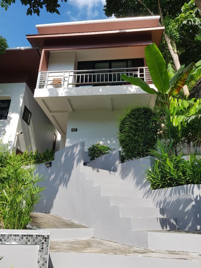 Balcony Villa