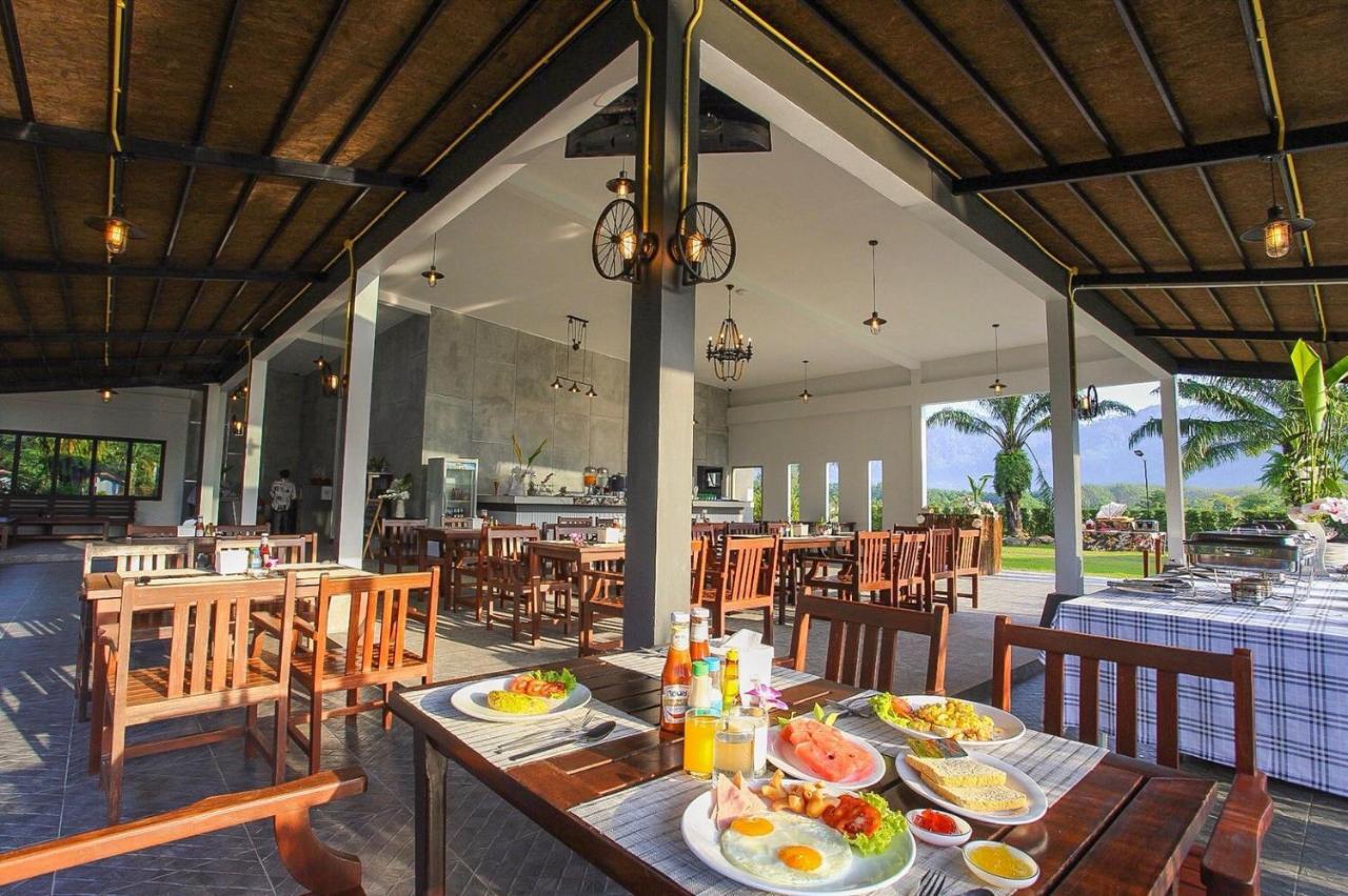 Khaolak Mountain View 4* Khao Lak