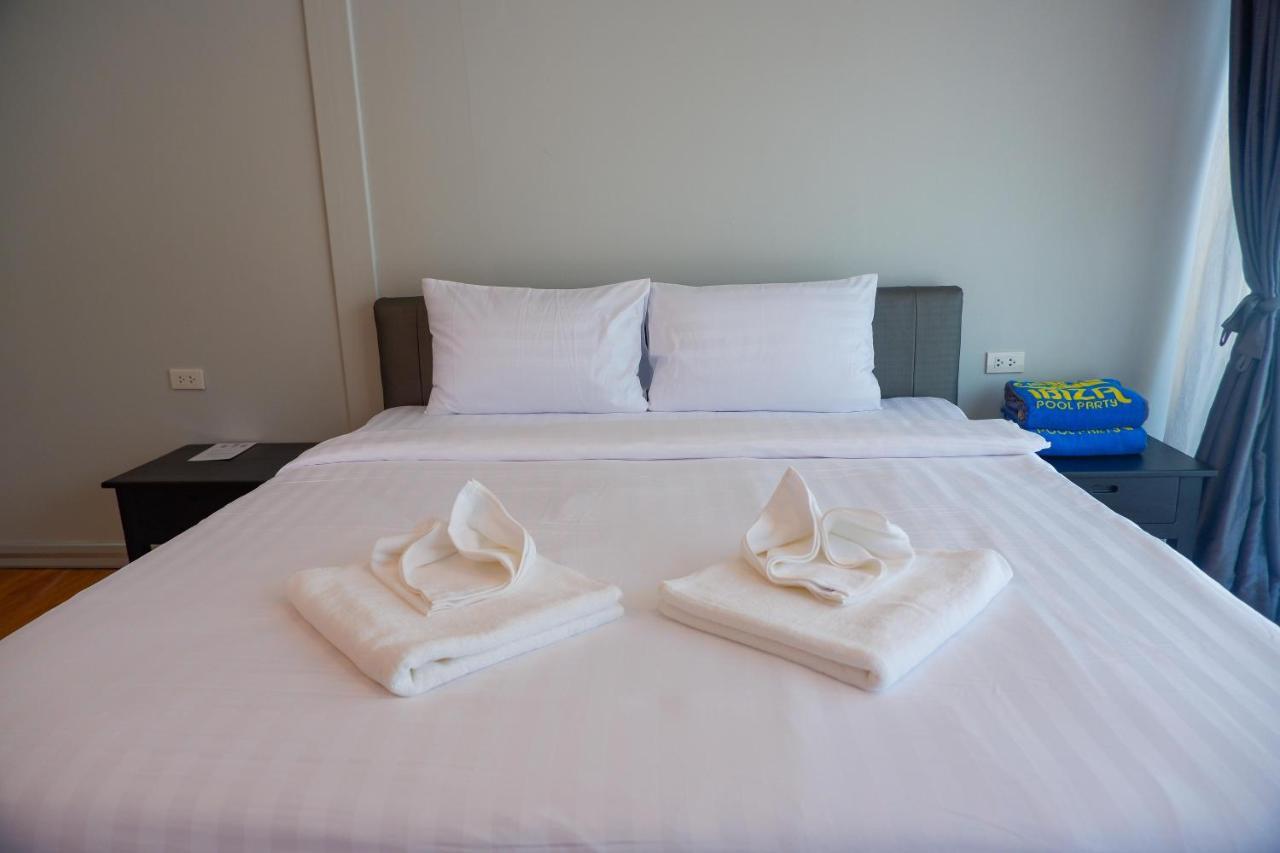 Hotel Ibiza Phi Phi Don