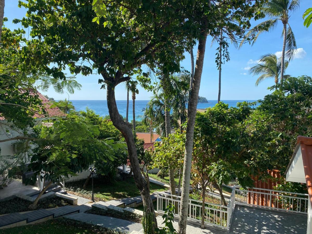 White Hotel Kata Beach (Phuket)