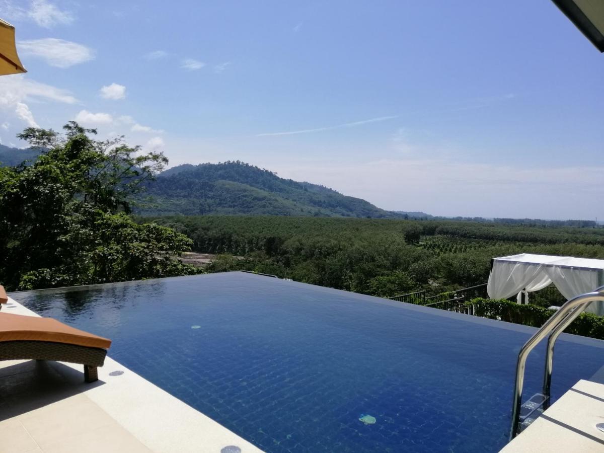 Villa Khaolak Blue Sky *