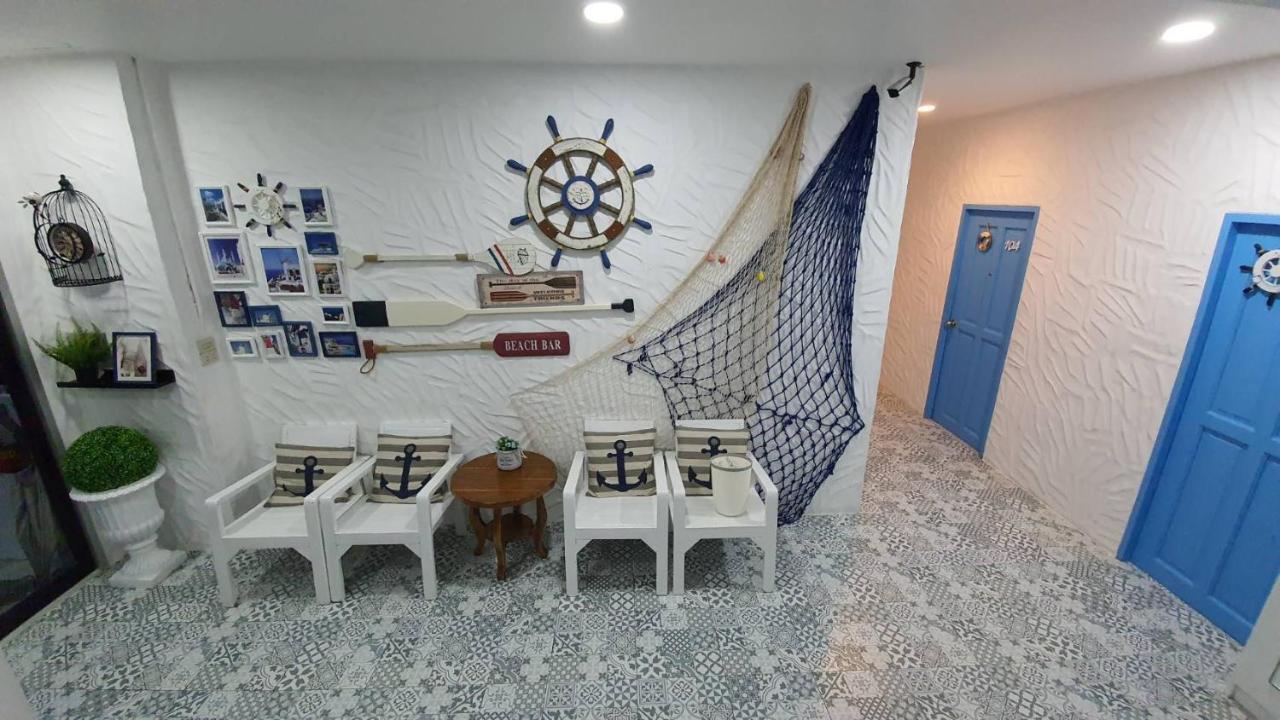 Indigo Hotel 3*