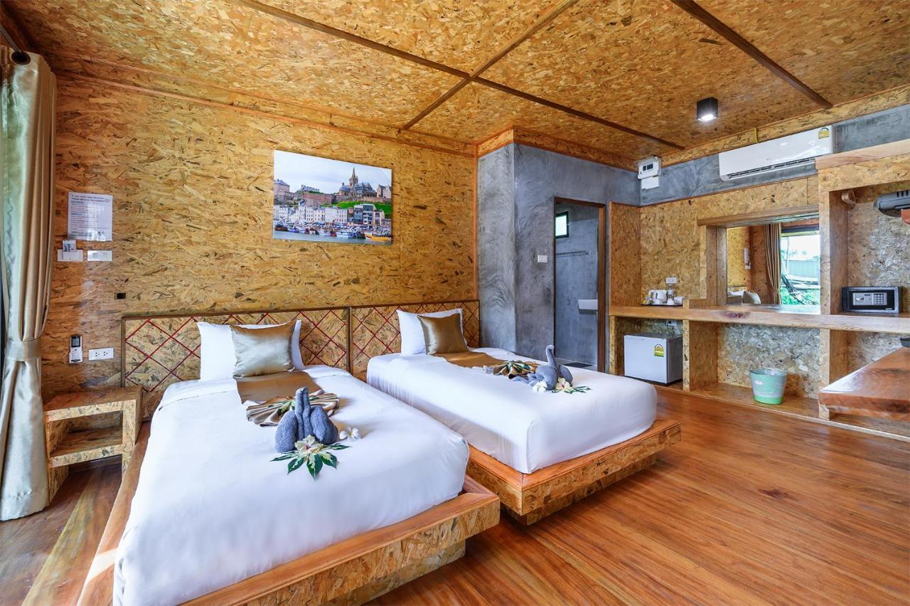 Baan Check In