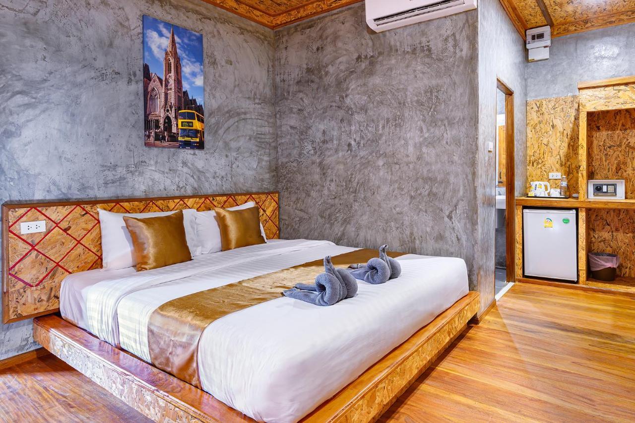 Baan Check In Hotel