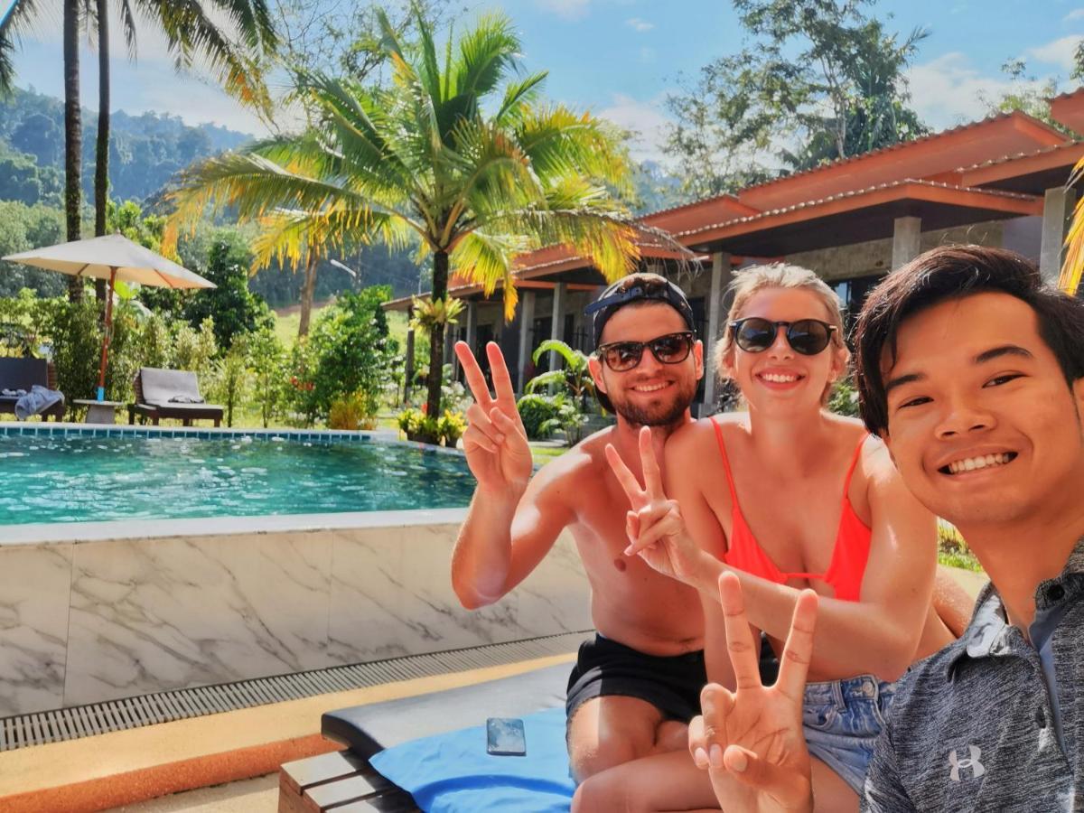 Grandfather Khaolak 3*
