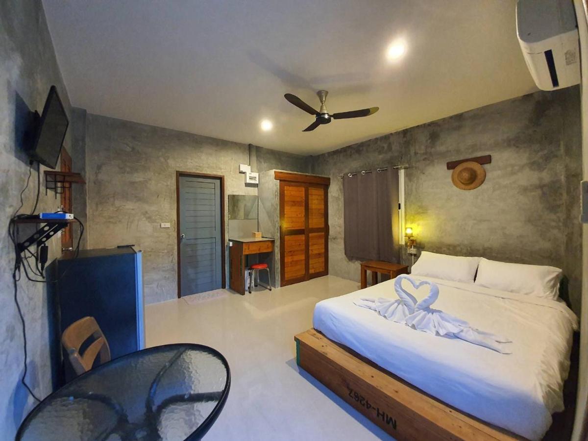 Life 2* Koh Tao