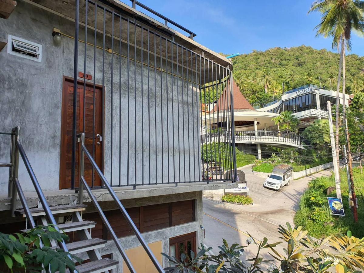 Life 2* Koh Tao