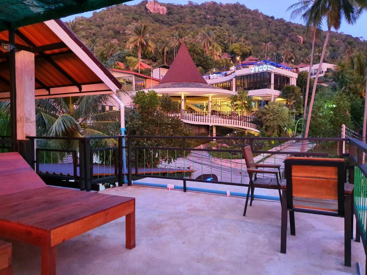 Resort Life 2*