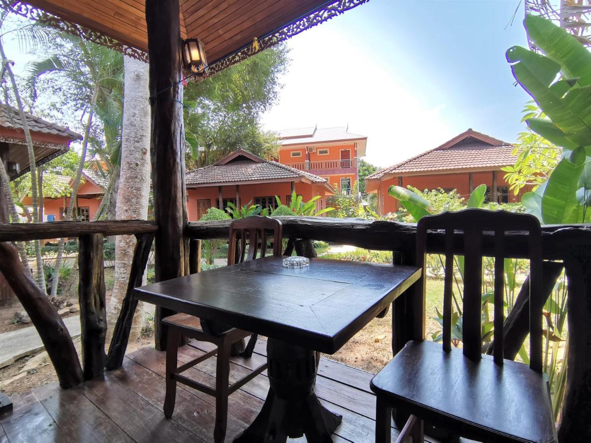 Lanta White Rock Resort Koh Lanta