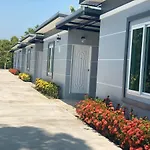 Relax Resort