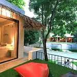 Vorona Resort