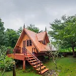Taksina Garden Resort