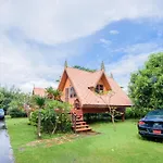 Taksina Garden Resort