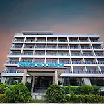 Chatkaew Hill And Residence