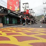 Oyo 739 Presley Guesthouse Phuket