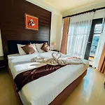 Enjoy\'S Beach House & Cafe\'