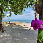 Blue Bay Bungalow