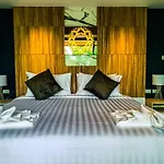 Niramaya Villa & Wellness