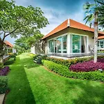 Lucerne Villa Resort