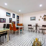 Oyo 929 100 Boutique Hotel