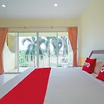 Oyo 75361 Phuket Airport Sonwa Resort