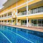Oyo 75361 Phuket Airport Sonwa Resort