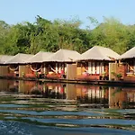 The For Rest Resort