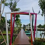 T\'Luck House Resort