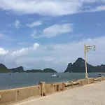 Baan Chom Lay