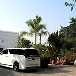 Scenic Riverside Resort