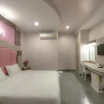 Martina Hotel Surin