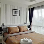 Execlusive Seaview 1 Bedroom Suite With Toproof Pool At The Patio Bangsaen
