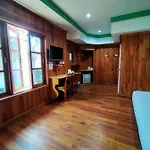 Palmsuay Resort