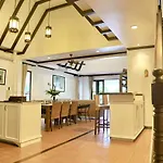 6 Bedroom Seaview Villa With Pool