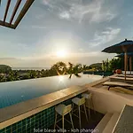 Folie Bleue Villa