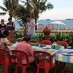 Ruen Thai Rim Haad